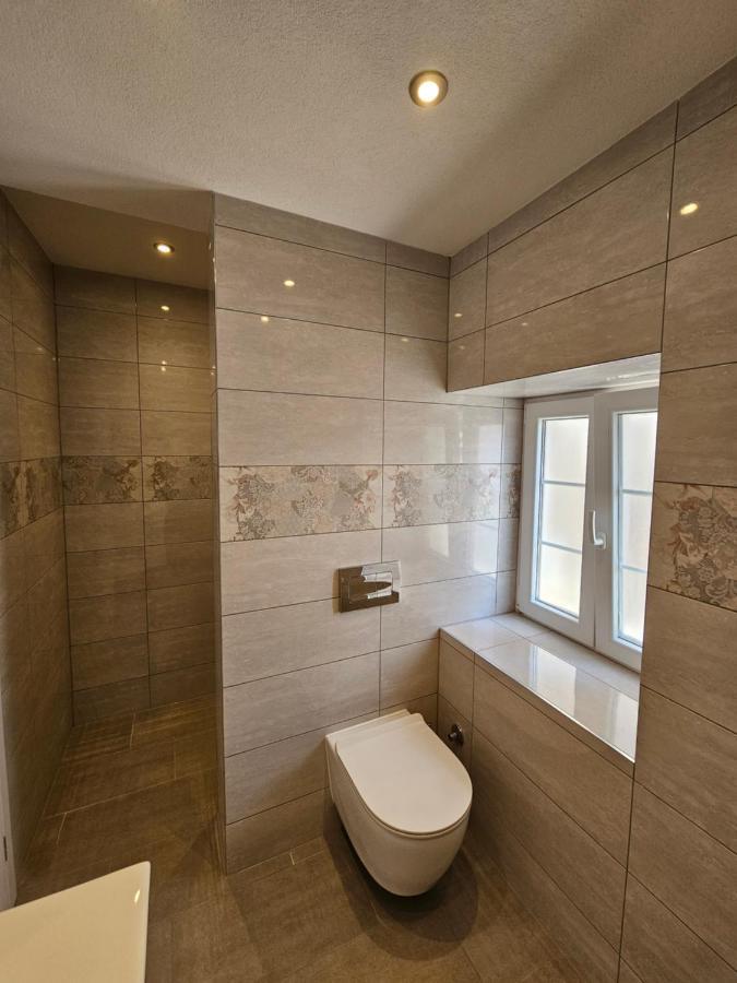 Apartman Eli Supetar Exterior foto